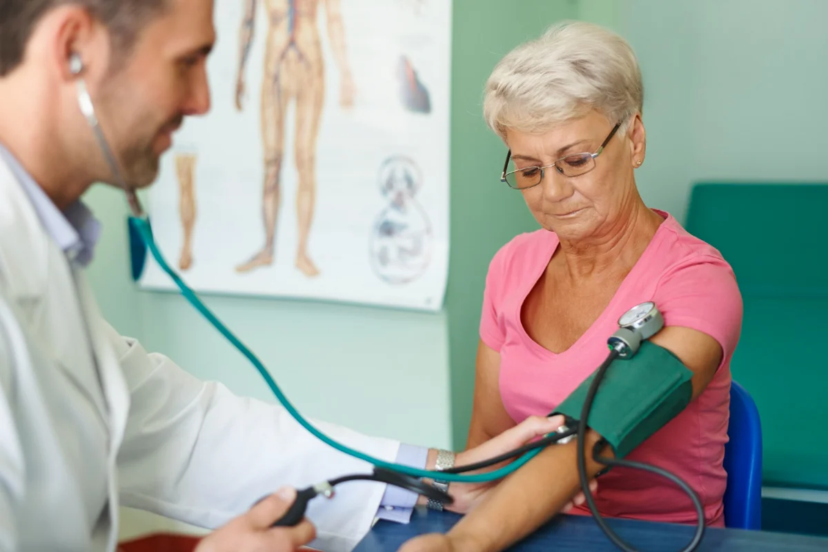 Conozca sus cifras de presión arterial, tome el control, cuide su vida